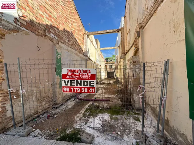 VENTA DE PARCELA URBANA CENTRICA EN BENIFAIO (VALENCIA) — 2