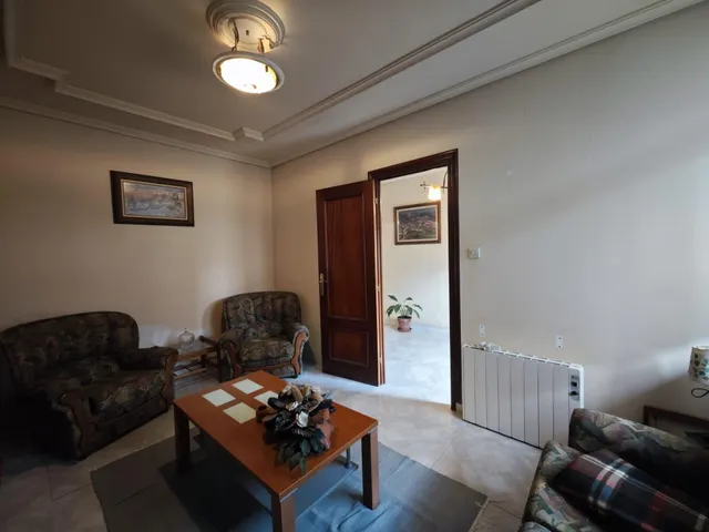 CASA DE PIEDRA CON MÚLTIPLES POSIBILIDADES EN VILLANUEVA DE LA PEÑA — 8