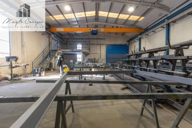¡Oportunidad única en Cijuela! Nave industrial lista para em - foto 3