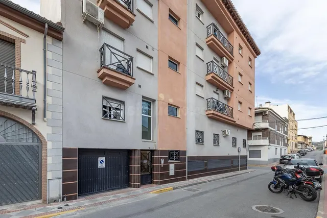 Piso de 2 dormitorios en Atarfe. — 2