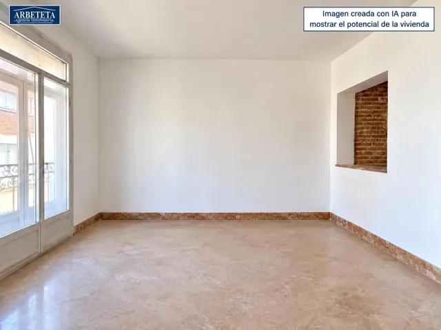 INMOBILIARIA ARBETETA VENDE EDIFICIO PARA REFORMAR EN PLENO CENTRO DE GUADALAJARA. — 44