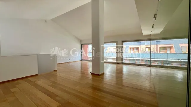 ATICO DUPLEX DE 3 habitaciones CON SPA COMUNITARIO Y GIMNASI