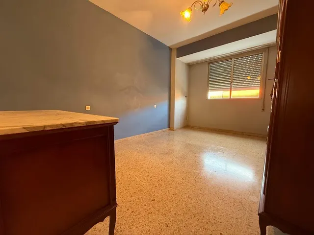 Piso Semireformado con ascensor en Mislata — 20