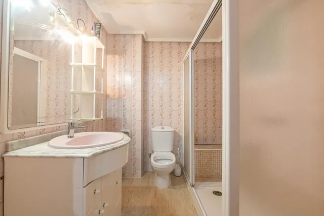 Piso de 4 habitaciones con ascensor en Altabix - Elche — 24