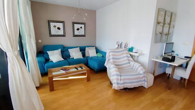 Espectacular Piso en Alquiler en Granada – Ideal para Funcio - foto 5