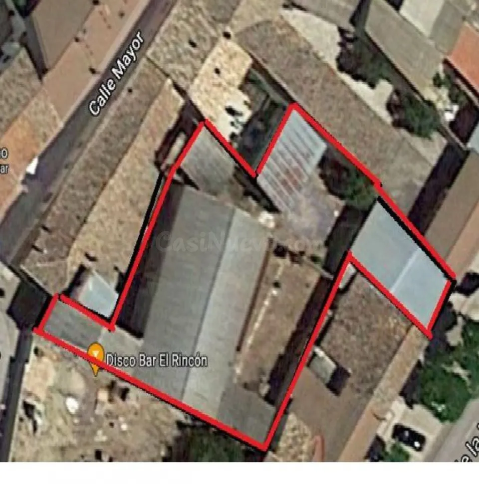 Local comercial 810m² en venta - Grijota