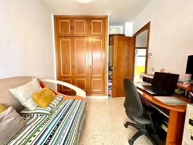 Amplio Dúplex Reformado en Los Molinos, Almería — 26