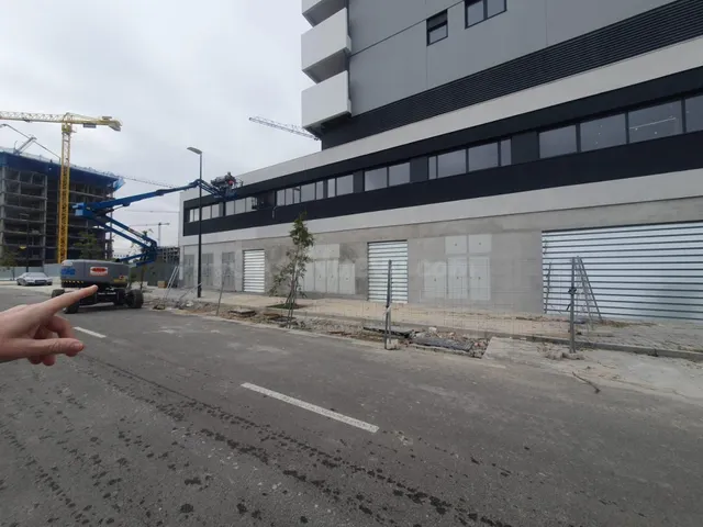 LOCAL COMERCIAL EN VENTA PALMAS ALTAS — 2