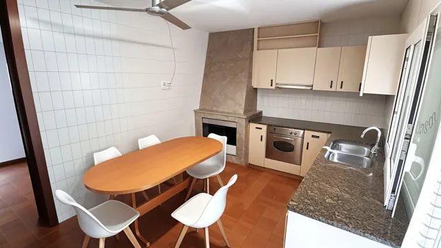 Casa amb pati i dues terrasses a 5 minuts del centre — 14