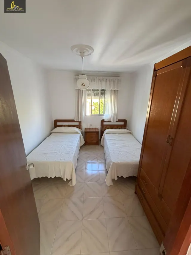Magnífica casa de 4 dormitorios con gran patio trasero en Guadalcacín — 5