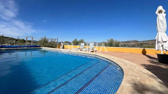 Exclusiva Casa de Campo en la Devesa, Ibi - Un Refugio de Lujo — 28