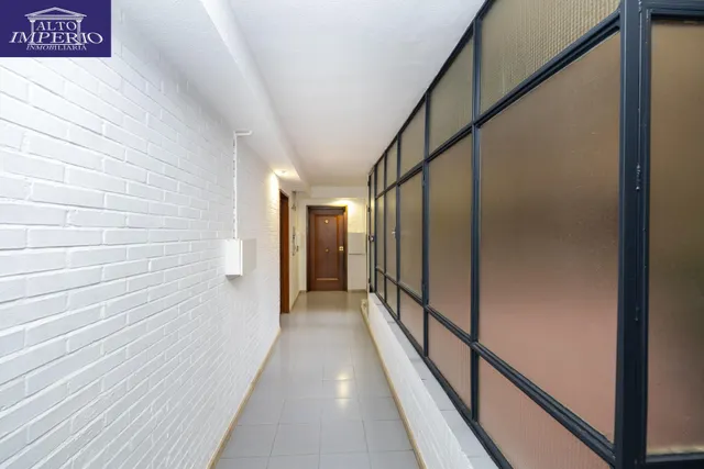 PISO DE 1 DORMITORIO CON TERRAZA Y EXCELENTE UBICACIÓN JUNTO AL MERCADONA — 9