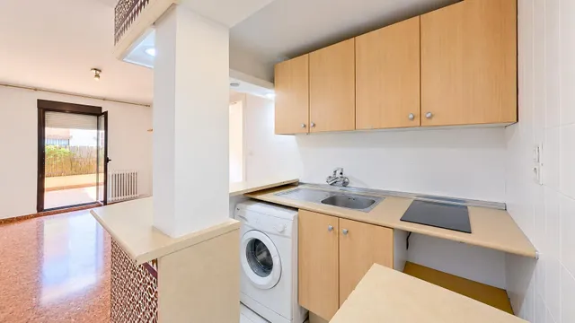 ¡Espectacular apartamento con terraza soleada junto al Helicóptero en Alcázar del Genil! — 14