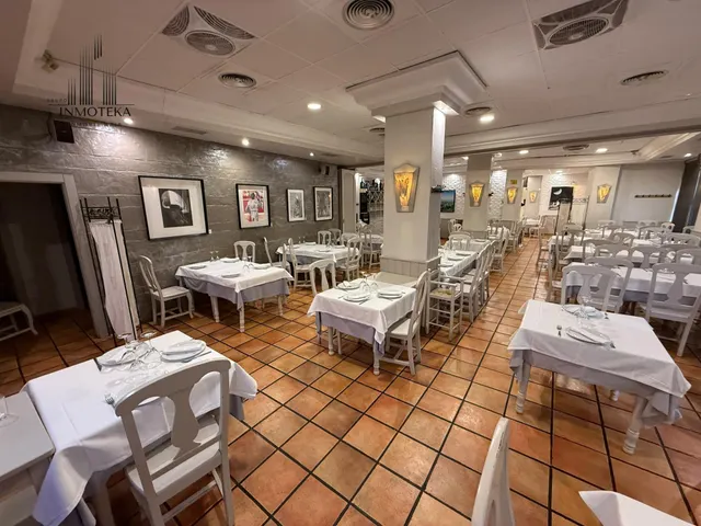 REF: C135 GRUPO INMOTEKA INMOBILIARIA TRASPASA RESTAURANTE ZONA FERIA/FATIMA — 13