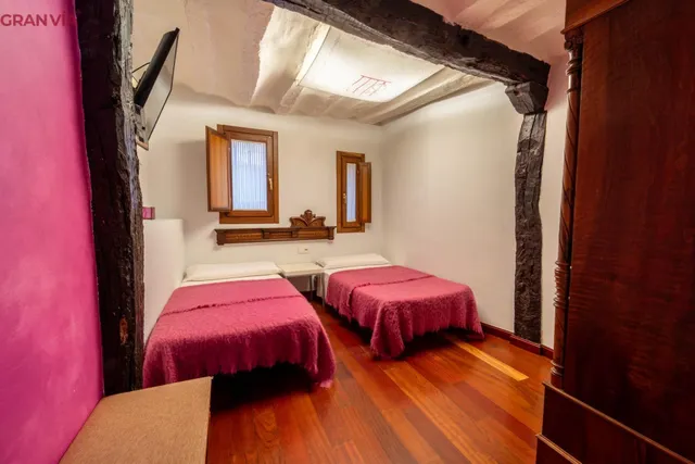 Preciosa casa a la venta en Sojuela — 31