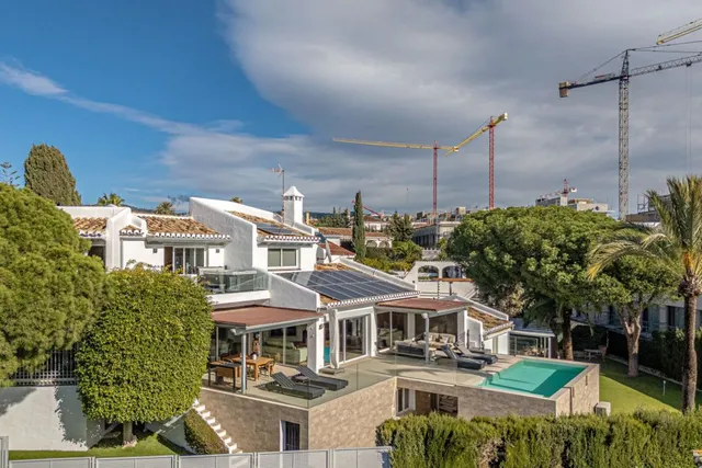 Chalet 5 habitaciones 360m² en venta - Marbella — 48