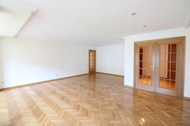 EXCLUSIVA VIVIENDA DE CASI 200M2, REFORMADA A ESTRENAR Y A POCOS PASOS DEL CAUCE DEL TURIA — 2
