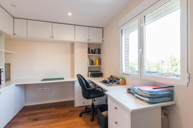 Amplia y Elegante Vivienda con Excelentes Acabados — 20