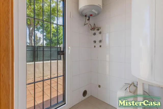 Exclusiva casa pareada de 4 dormitorios con sotano junto al campo de golf — 11