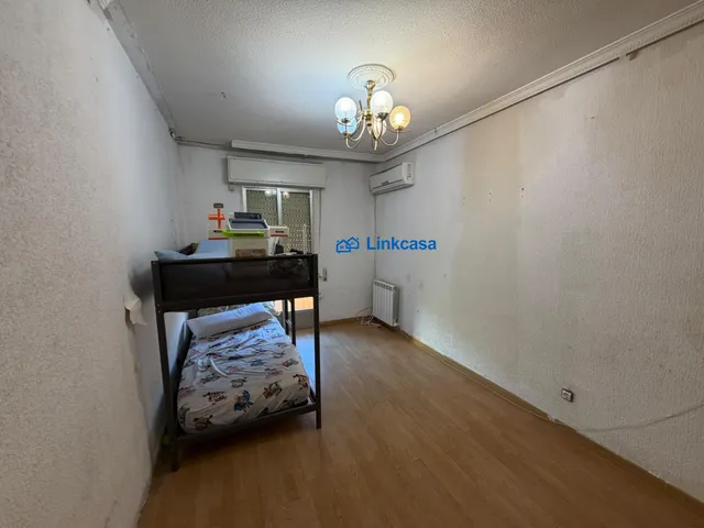 Piso de dos dormitorios con terraza en abrantes — 10