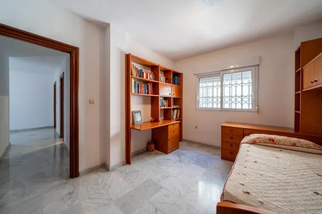 GRAN PISO/ATICO EN EL CENTRO DE MOTRIL  CON 183 M2 — 34