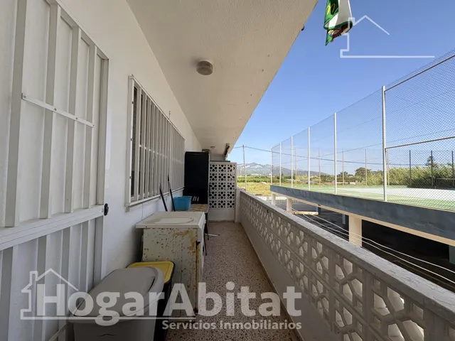 APARTAMENTO CON DOS BALCONES Y GARAJE CERCA DE LA PLAYA — 29