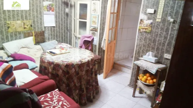 VENTA CASA,PARA REFORMAR,EN PLAZA DE LA LEÑA,8 habitaciones, - foto 2