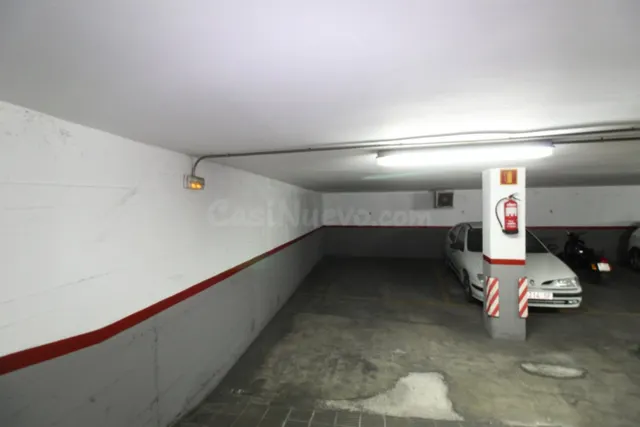 PARQUING EN VENTA EN EL CENTRO DE VILANOVA - foto 5