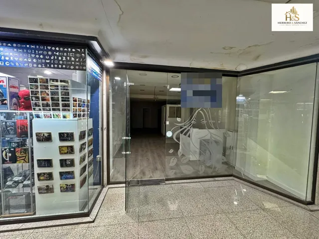 LOCAL EN VENTA EN EL INTERIOR DEL CENTRO COMERCIAL BULEVAR P - foto 5