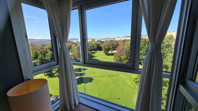 Piso con gran salón de 45 m2, garaje y trastero junto al Parque de Vioño — 16