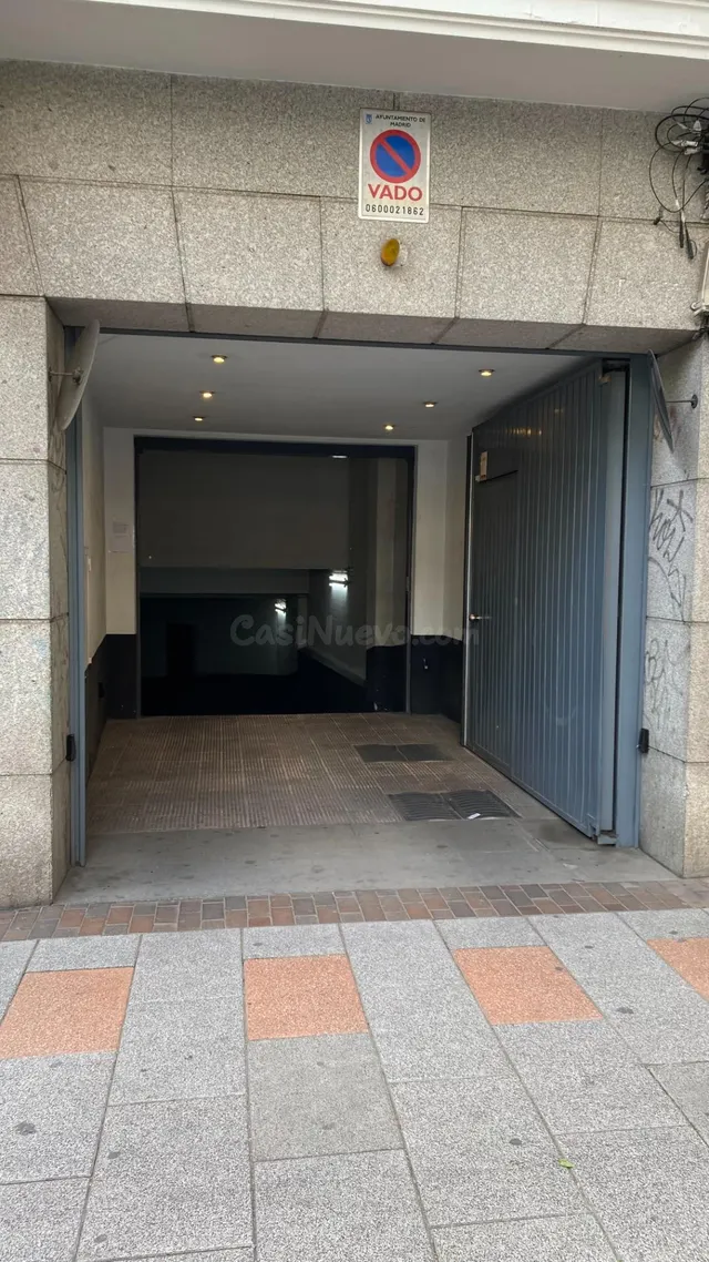 Plaza de garaje para coche pequeño