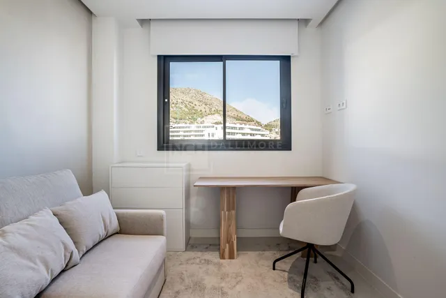 Ático 3 habitaciones 123m² en venta - Puerto Deportivo — 29