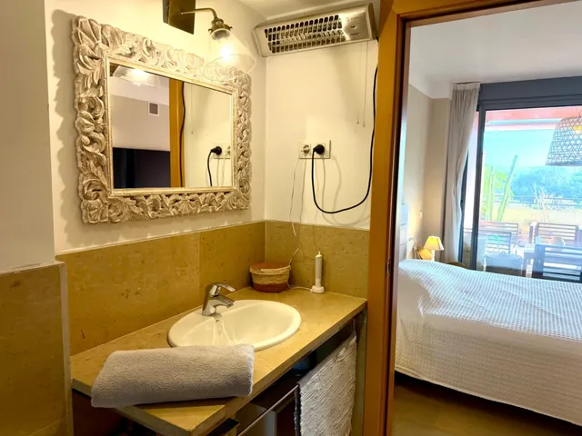 Ático Dúplex Exclusivo con 3 Terrazas, 2 Piscinas y Amplios Espacios — 27