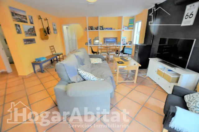¡Magnífico chalet! Amplio y lleno de luz, con piscina, terraza, garaje y parcela — 8