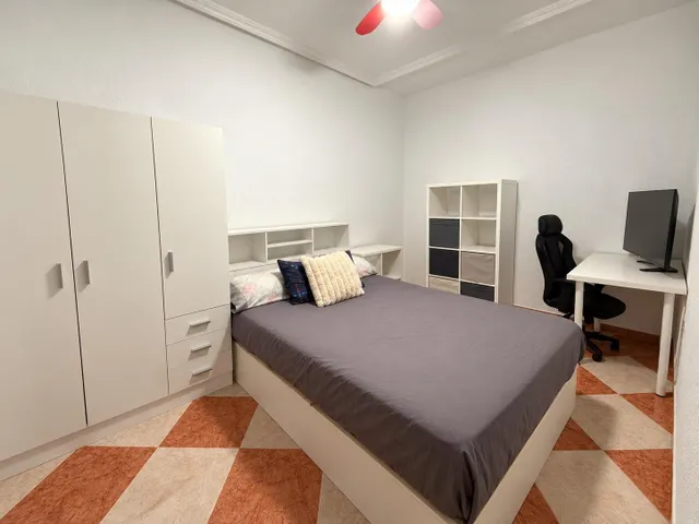 Piso amplio, luminoso y familiar — 15