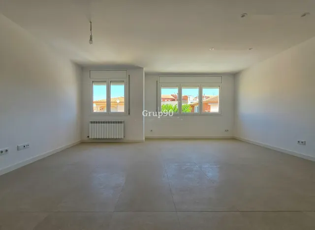 ¡a estrenar! espectacular casa adosada con gran jardín a 20 min de Lleida — 23