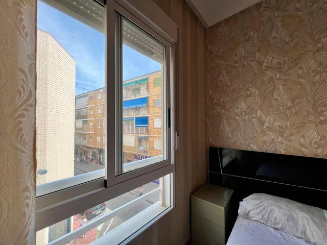 APARTAMENTO DE 3 habitaciones, TODO EXTERIOR, RODEADO DE TODOS LOS SERVICIOS A TAN SOLO 450mts DEL MAR — 31