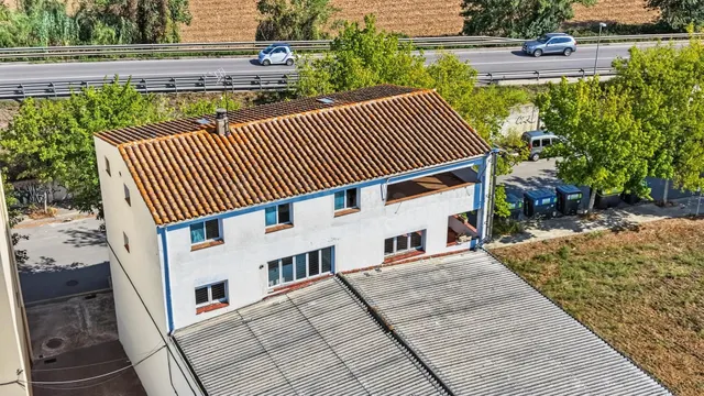 Girona, Domeny | Gran Oportunidad: Edificio de 702 m2 con Ta