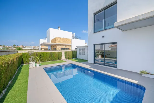 Villa 3 habitaciones 136m² en venta - Centro de la Ciudad Qu - foto 3