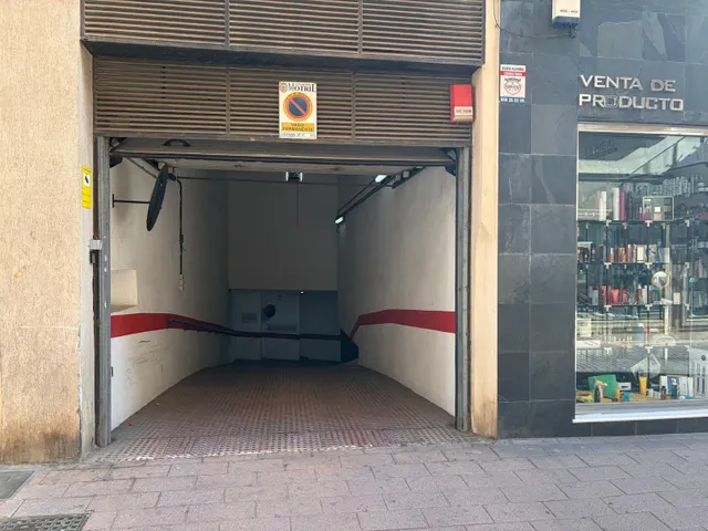 Plaza de aparcamiento en Centro de Motril — 6