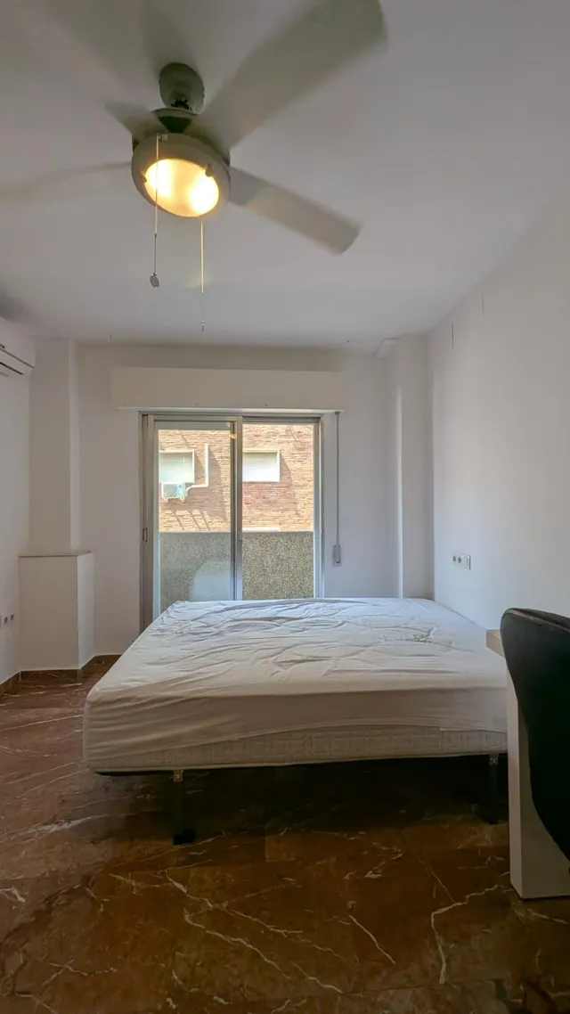 Piso 4 habitaciones 145m² en alquiler - Arabial — 8