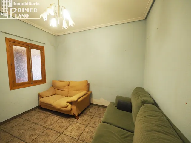 Amplia Casa en Tomelloso a Reformar por €120,000 — 9