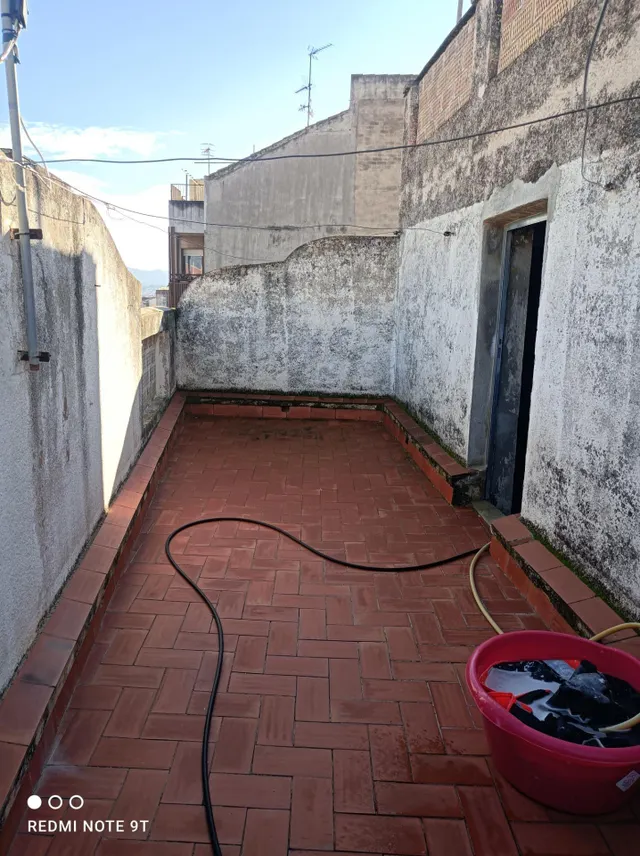 Casa en el centro de Roquetes , con tres pisos y bajos — 11