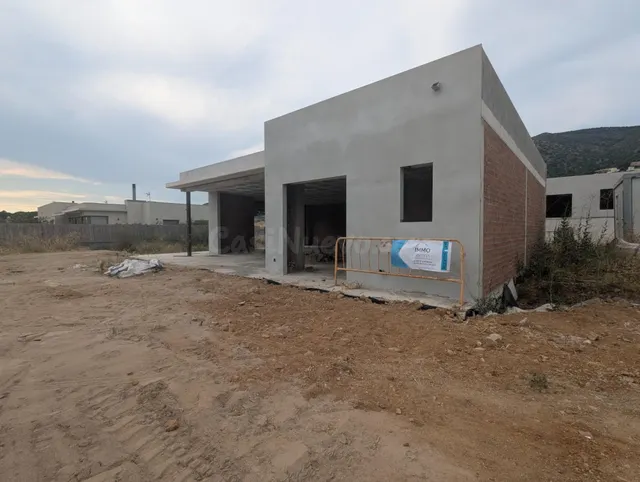 Estructura en construcción con vistas impresionantes en Mas  - foto 3