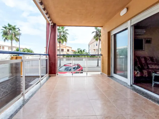 Planta baja con piscina y parking en primera linea de playa de Miramar — 31