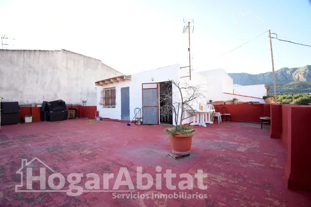 MUY AMPLIO Y LUMINOSO CON GRAN TERRAZA Y BARBACOA — 13
