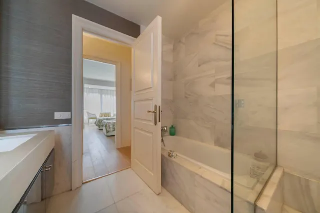 VIVIENDA DE AUTOR | 178 m2 | 7ª PLANTA | 5 DORMITORIOS | PARQUE DE LAS AVENIDAS — 38