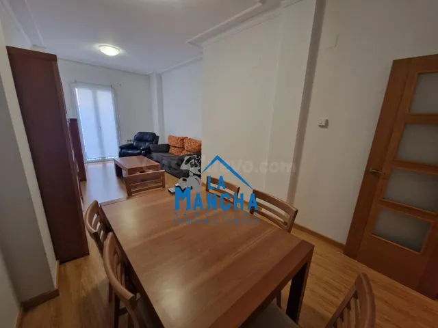 *750€ AL MES* INMOBILIARIA LA MANCHA ALQUILA PISO CON GARAJE - foto 3