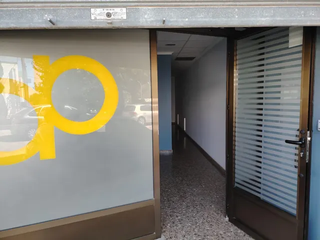 Local comercial en perfecto estado para desarrollar actividad — 2