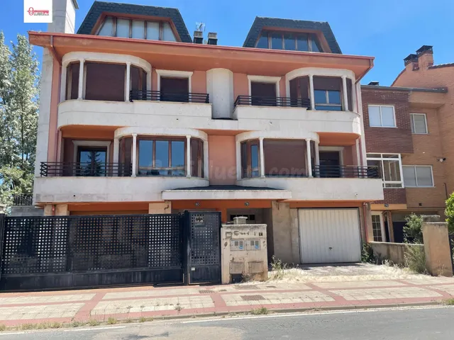 Adosado en venta en Briviesca - foto 2